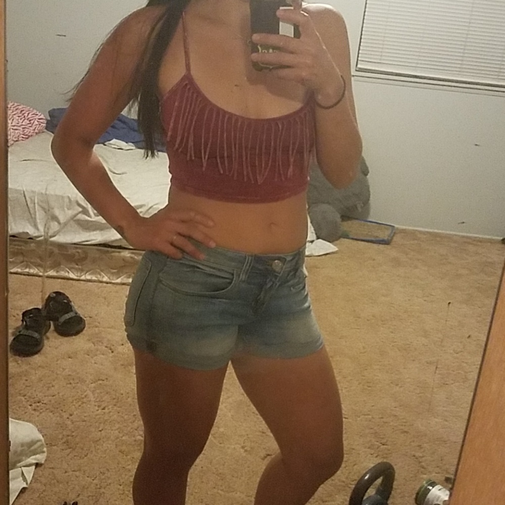 Cropped top - Picture 2 of 2